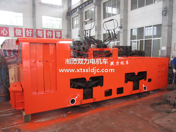 20噸雙力電機(jī)車(chē)